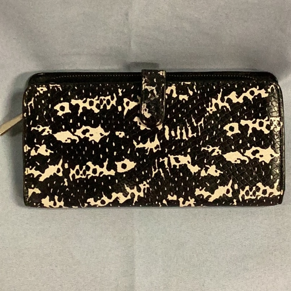 Coach Black And White Exotic Python Wallet - image 2